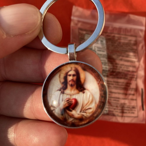 Jesus Christ keychain with Sacred Heart metal pendant new, multicolor