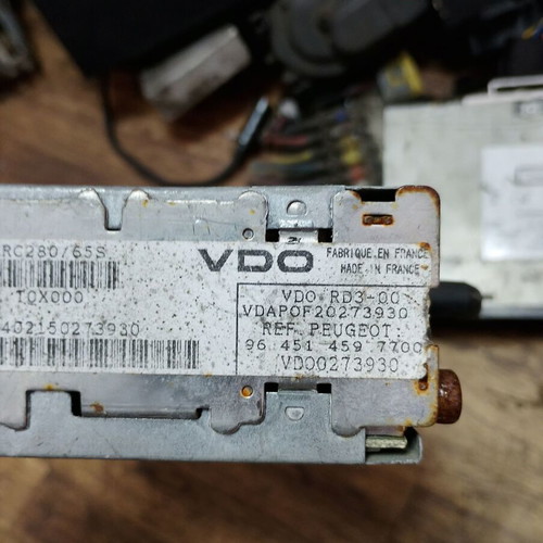 Original car radio with CD for Citroën Peugeot, used