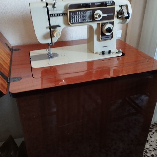 Ideal sewing machine with table