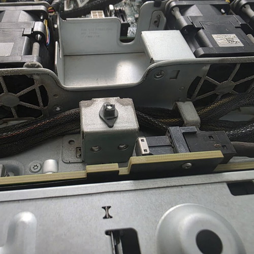 Dell PowerEdge R340 server with 32GB RAM and RAID SSD setup