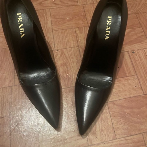 Black leather pumps size 37 new