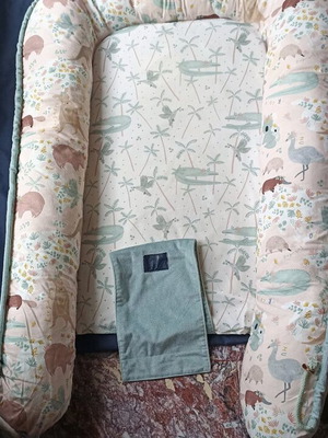 La Millou Baby Nest like new, 100% cotton with removable mattress