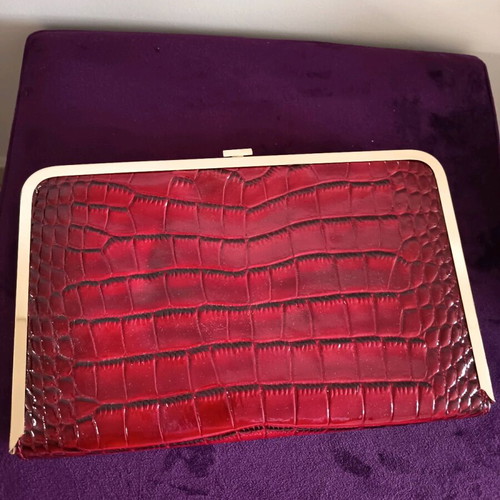 Envelope crossbody bag like new, red Made In Italia