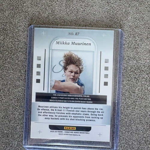 Miika Muurinen Signature Series Red card 73/75