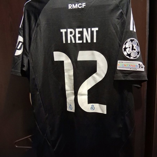 Real Madrid jersey away 2023 like new, size Large