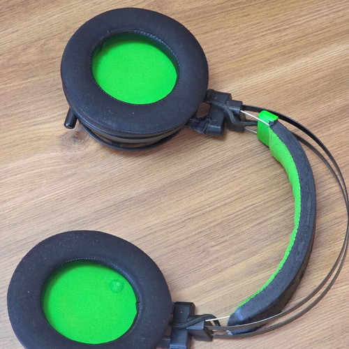 Razer Nari Ultimate Wireless Headset for Xbox One used