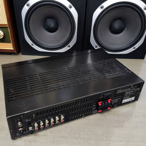 Technics SA-160 Stereo Amplifier 2x40W RMS used with phono input