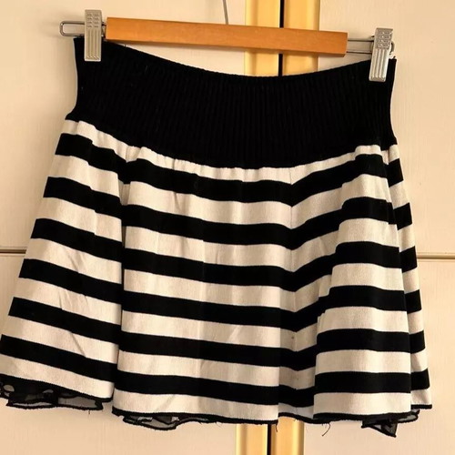 Vintage knitted mini skirt Iceberg like new, black and white