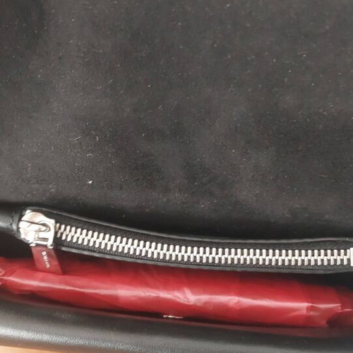 Michael Kors bag small size like new, missing long strap