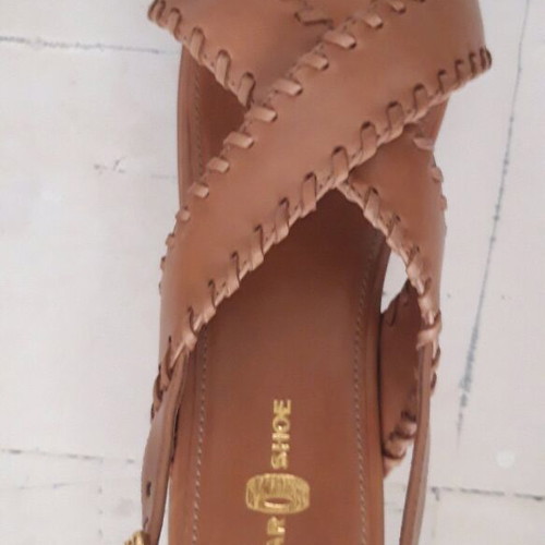 Car Shoe beige platform sandals like new, size 37