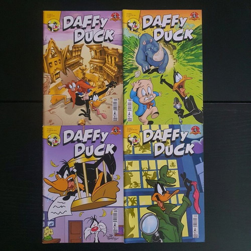 Daffy Duck issues like new, pack of 4, Anubis editions 2011