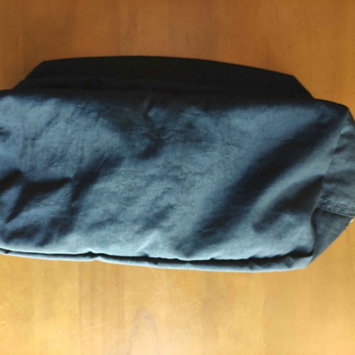 Kipling Medium Waterproof Cosmetic Bag like new, dark blue