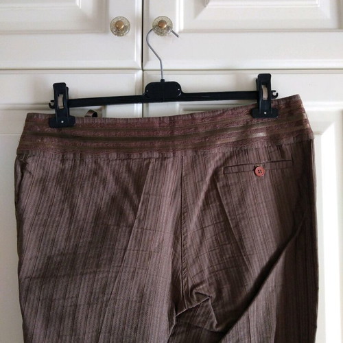 Forel women's capri pants new, size XL, brown with lace trim