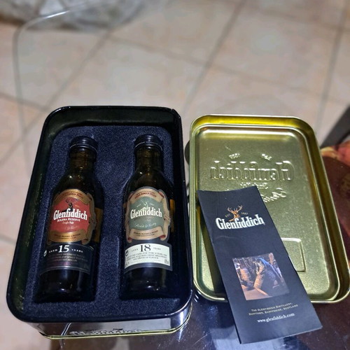 Glenfiddich 2 collectible miniatures 15 and 18 years in metal box new