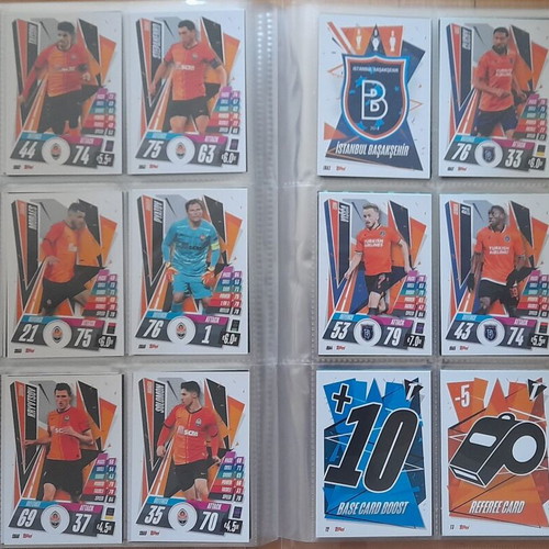 Champions League 2020-2021 Match Attax album with 422 cards like new