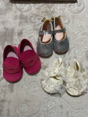 Baby shoes like new, set size 18