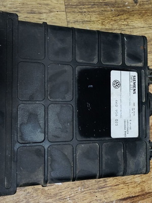 Engine control unit ECU for Volkswagen, SEAT 6k0906025, 5WP4233 used