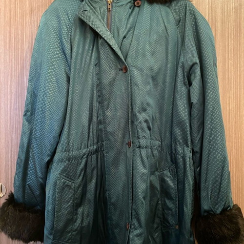Women's jacket used green cypress with fur