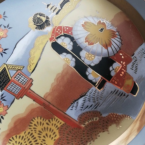 Chokin decorative plate used with geisha and Japanese landscape 26 cm