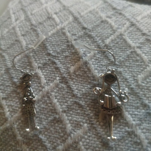 Peg dangling earrings new, silver large pair