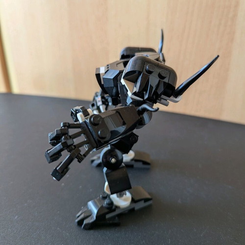 Lego Super Heroes Venom Mech Armor vs. Miles Morales (76276) like new without figures