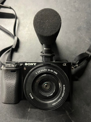 Sony A6000 mirrorless σαν καινούργιο με τρίποδο και έξτρα μπαταρία