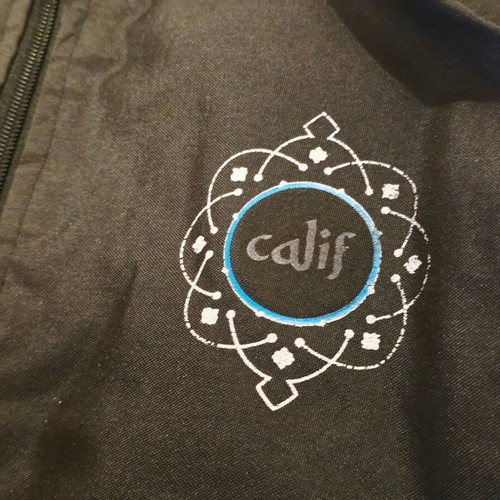 Calif sleeveless children's vest like new, black, size 13-14 years
