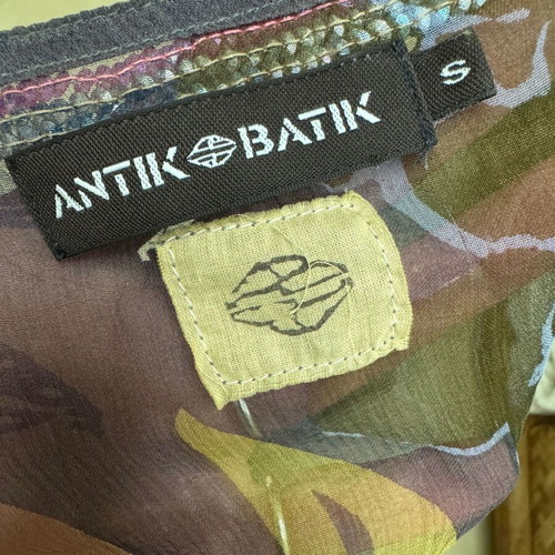 Antik Batik 100% silk colorful silk tunic like new, size S