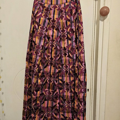 Manolo Elegant Maxi Skirt like new, pink multicolor, size S