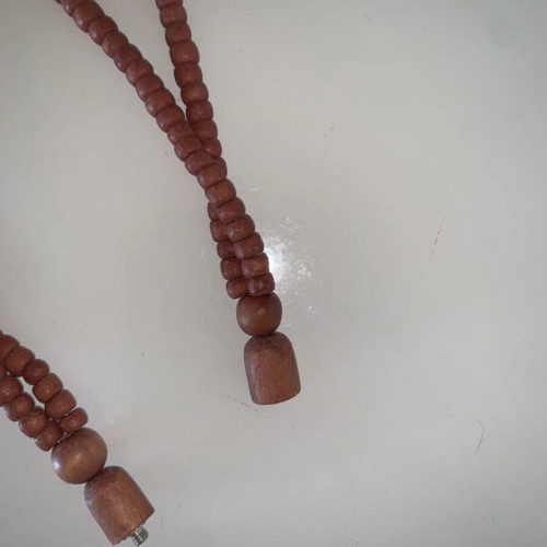 Set of 3 wooden necklaces, brown tones