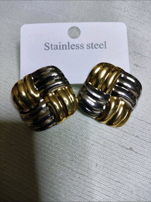 Stainless steel earrings new, gold and silver color