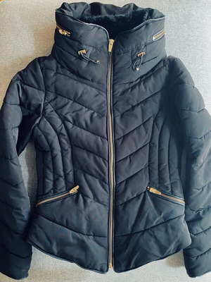 Zara Puffer Jacket Black Like New With Fur Collar And Hood