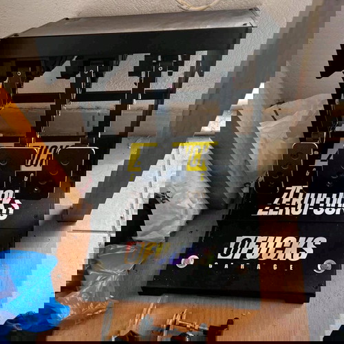 Race simulator σαν καινούργιο πλήρες σετ τιμονιέρας Thrustmaster και MOZA