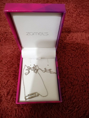 Zamel's silver necklace new with small diamonds