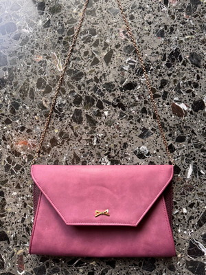 Achilleas shoulder bag envelope like new with gold chain pink purple