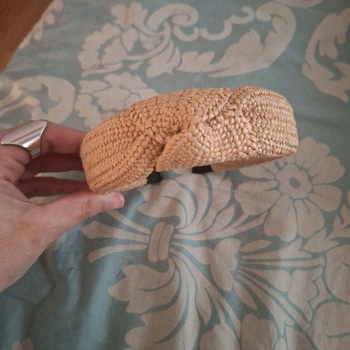 Straw headband like new