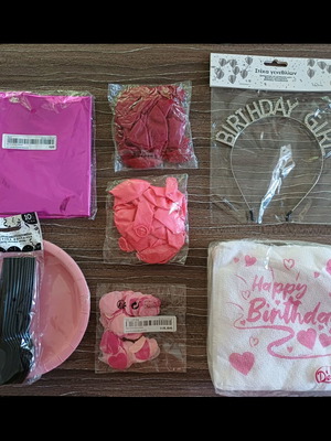 Birthday party pack for girls new with napkins, balloons, spoons