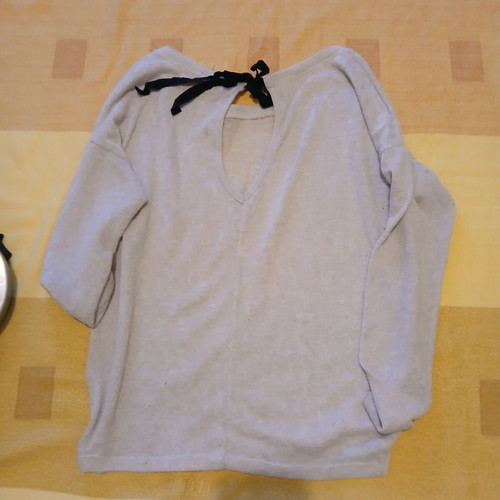 Bershka thin knitted sweater beige used with back tie