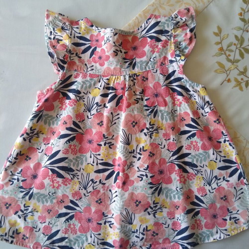 Girls blouse 3-5 years like new, multicolored with flowers