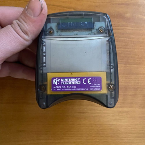 N64 Transfer Pak like new