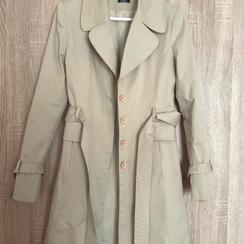 Desiree trench coat like new, beige, size S