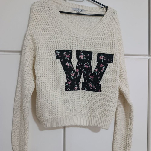 Women's sweater ecru with embroidery like new