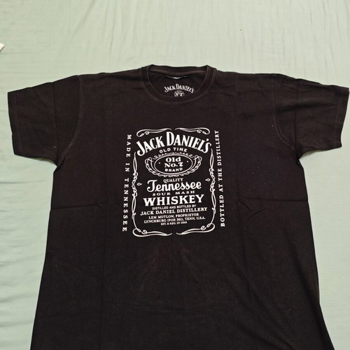 Tshirt Jack Daniels Large like new, black