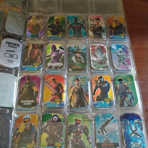 Fortnite holographic and magnetic tags collection used, 211 pieces