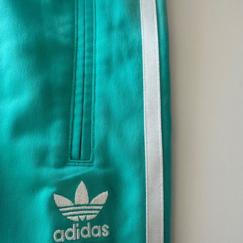 Adidas green pants M/38 like new