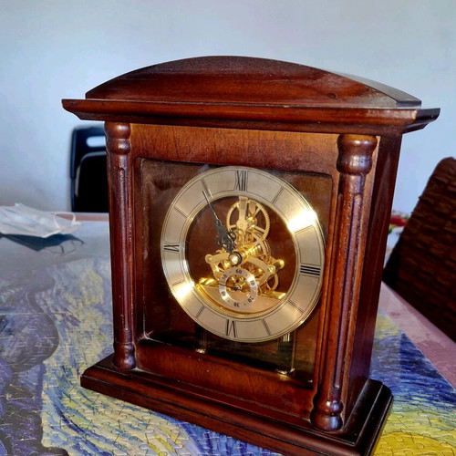 Old clock for living room new, fully functional
