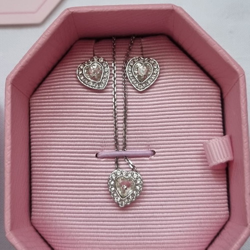 Swarovski Ariana Grande necklace and earrings set new, silver