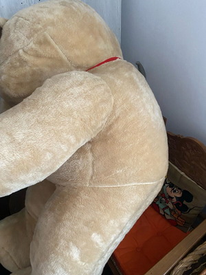 Giant plush bear like new
