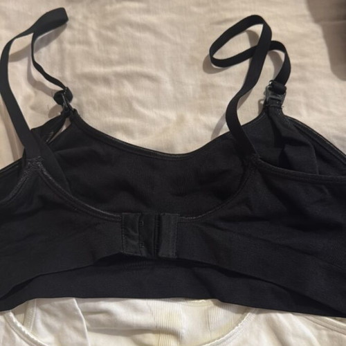 Nursing bras used, pack of 2, sizes L and XL, black and white