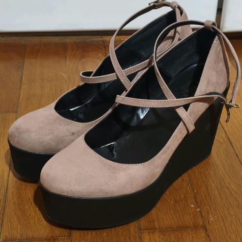Suede pink platform shoes used with crisscross strap, size 40